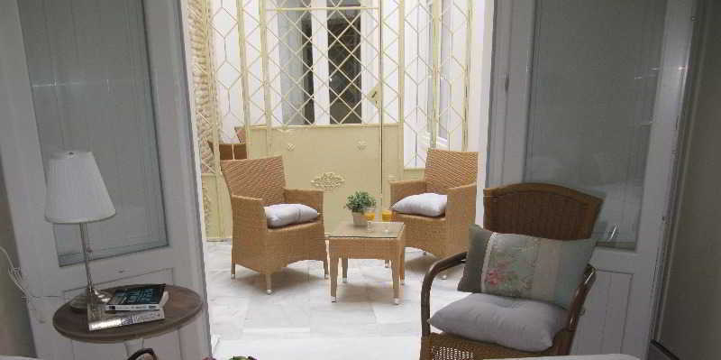 Life Apartments San Vicente إشبيلية المظهر الخارجي الصورة